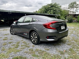 รถบ้าน รถมือสอง Honda Civic 1.8 i-VTEC รุ่น E เกียร์ Auto ปี 2016 โดย หญิงรถบ้าน รถมือสองขอนแก่น ราคาถูก ผ่อนสบาย